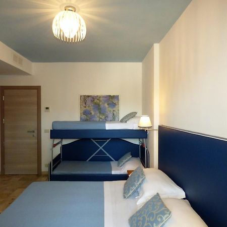 Hotel Giulio Cesare Cinquale Dış mekan fotoğraf