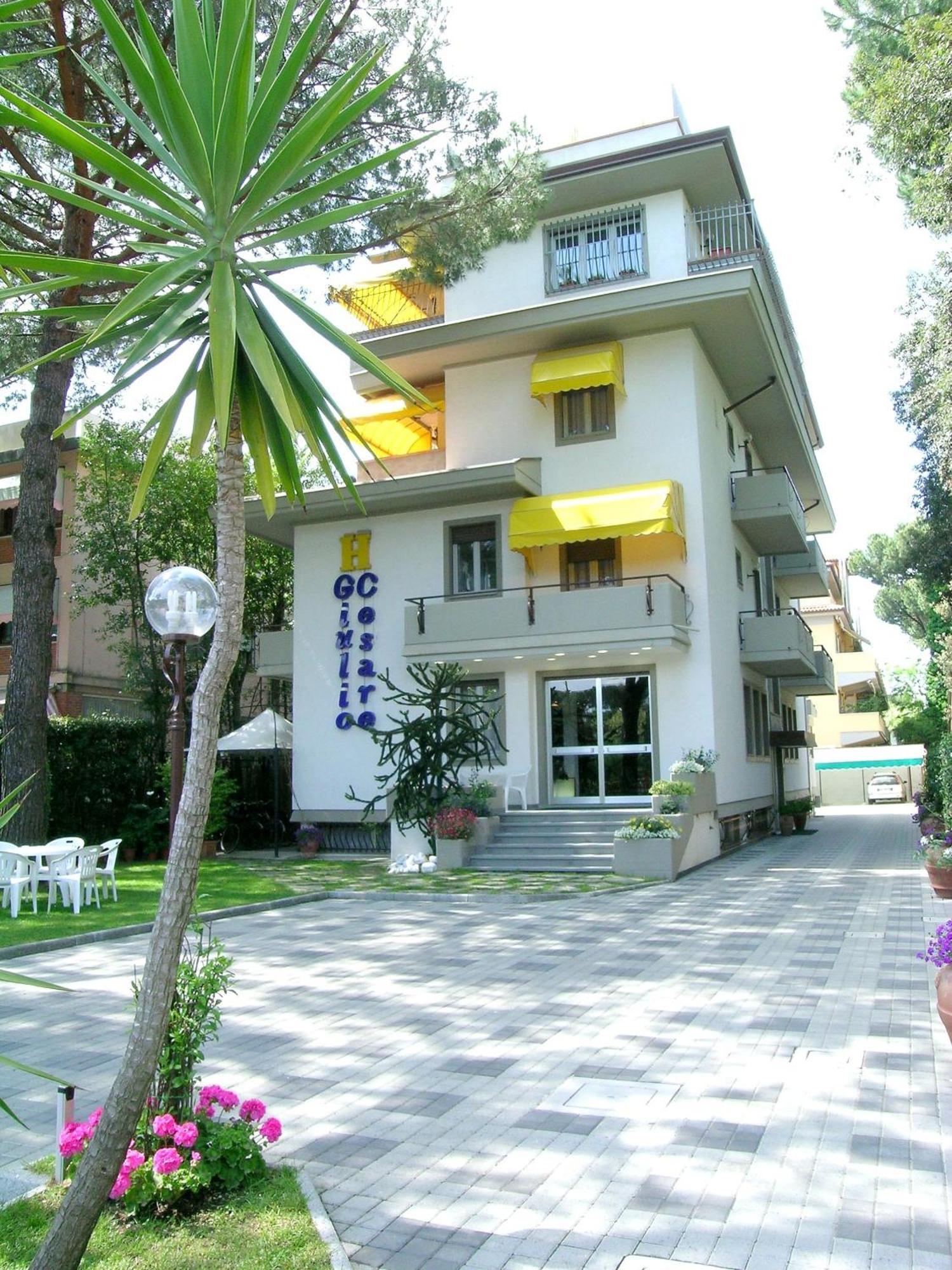 Hotel Giulio Cesare Cinquale Dış mekan fotoğraf