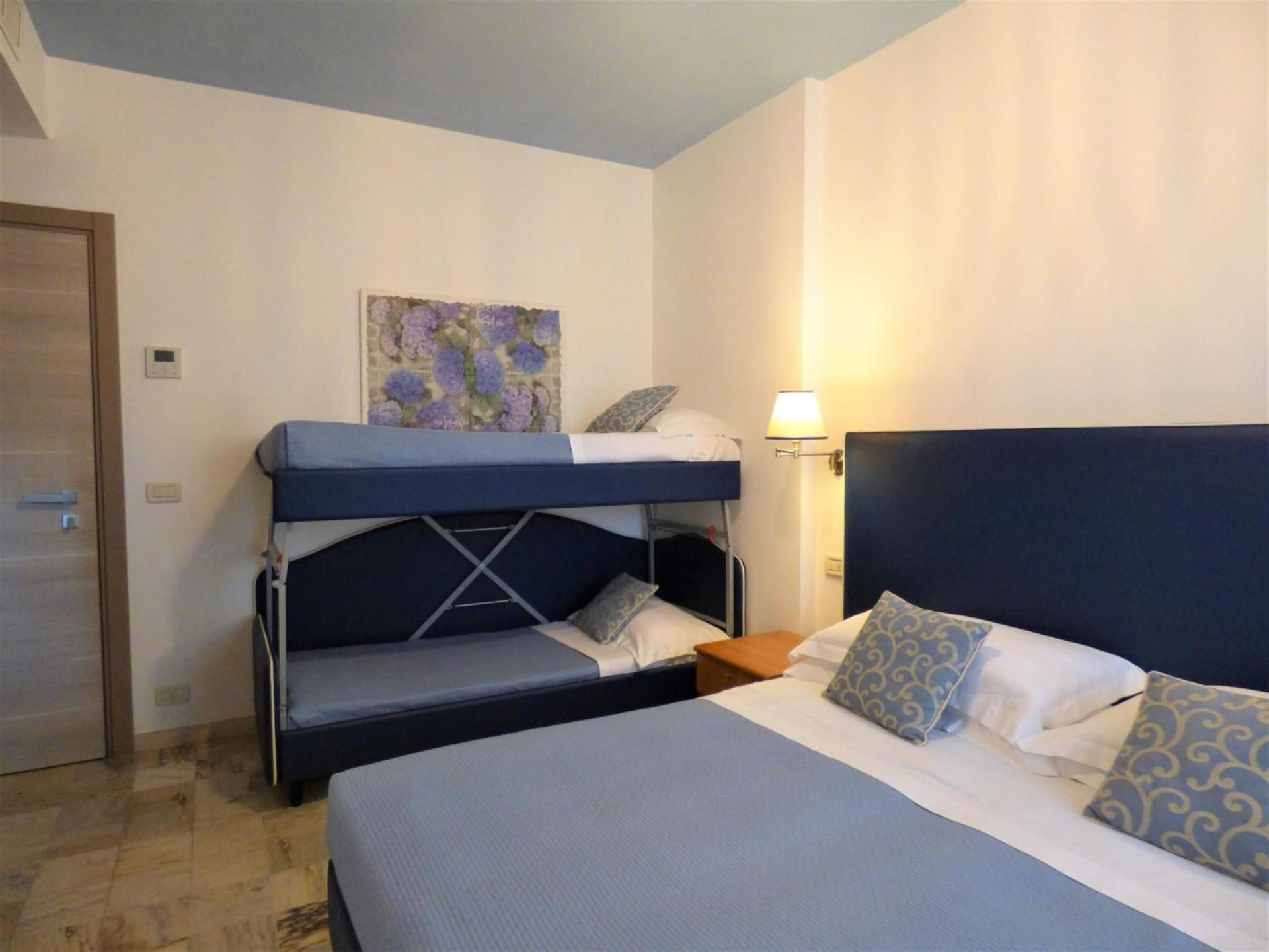 Hotel Giulio Cesare Cinquale Dış mekan fotoğraf
