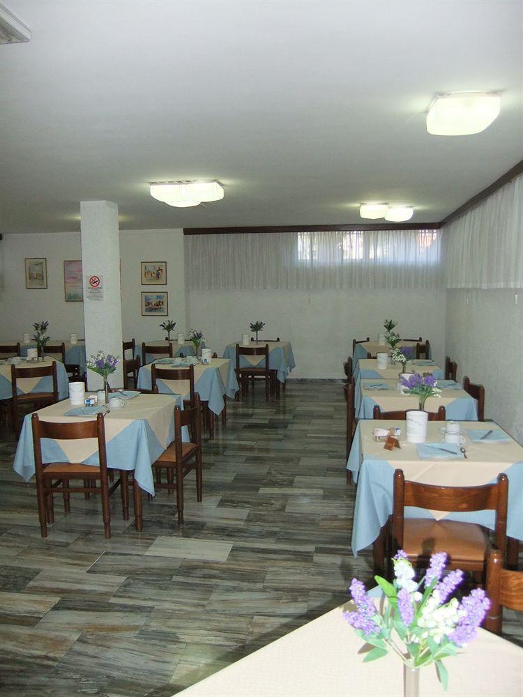 Hotel Giulio Cesare Cinquale Dış mekan fotoğraf