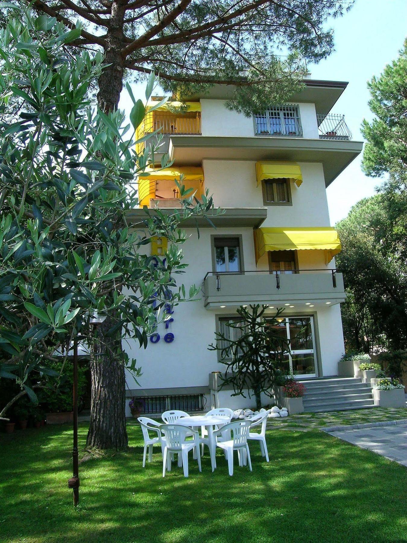 Hotel Giulio Cesare Cinquale Dış mekan fotoğraf